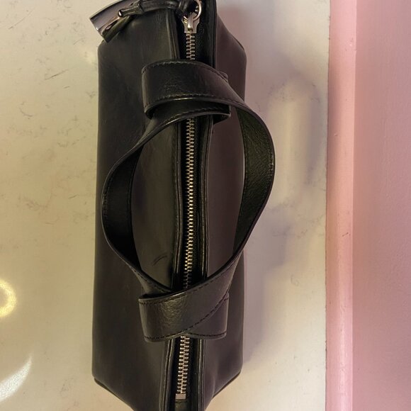 Burberry Horn Toggle Collection Handbag – House Check & Black Leather - Picture 7 of 11